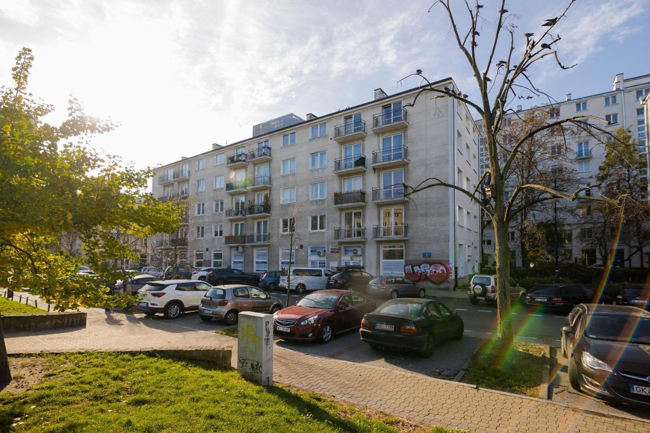 Shortstaypoland Plac Dabrowskiego B140 ワルシャワ エクステリア 写真